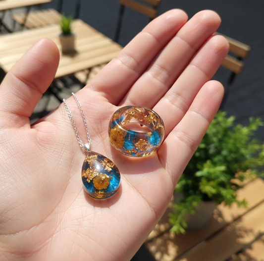 Comment entretenir ses bijoux en résine : Le guide complet