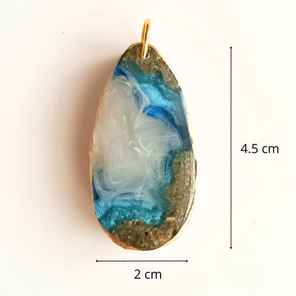 Pendentif Résine Multicouche "Lagon Doré" - Collier Sable & Écume - Bijou Artisanal 3D