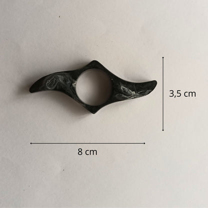 Bague de Lecture Ergonomique en Résine Marbrée Noire et Blanche