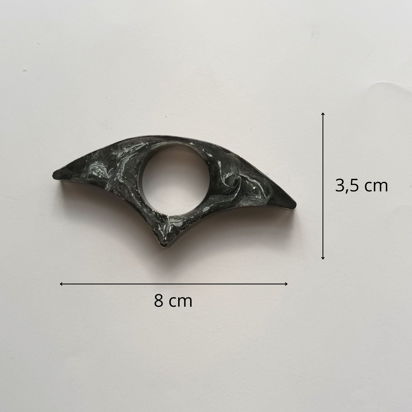 Bague de Lecture Ailée Noir Marbré - Résine Artisanale Fait Main