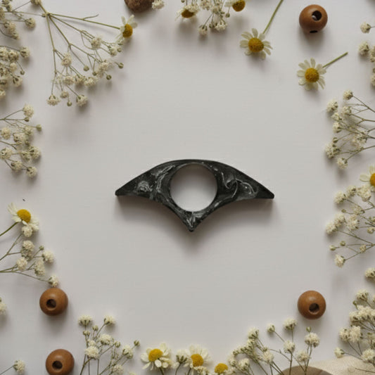 Bague de Lecture Ailée Noir Marbré - Résine Artisanale Fait Main
