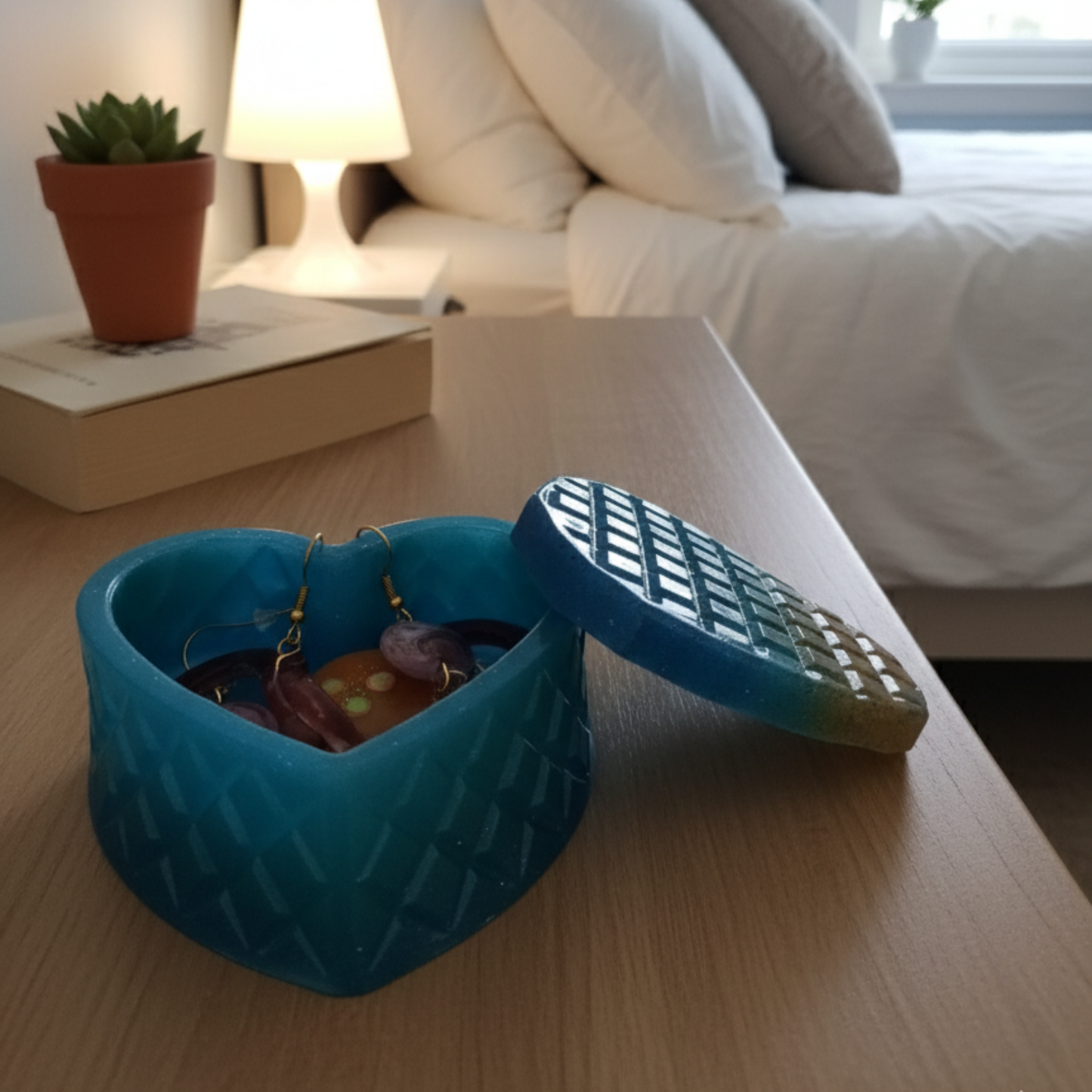 Boîte à bijoux résine océan sable pailleté - Cœur avec couvercle - Rangement artisanal unique fait main