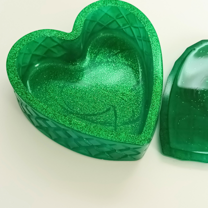 Boîte à bijoux résine émeraude pailleté - Cœur avec couvercle - Rangement artisanal unique fait main