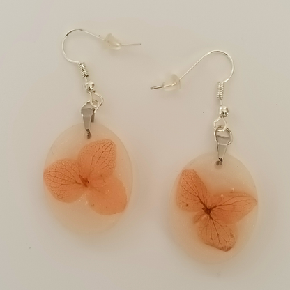 Boucles d'oreilles résine fleur séchée blanc transparent - Rondes botaniques ultra-légères - Bijou artisanal unique fait main