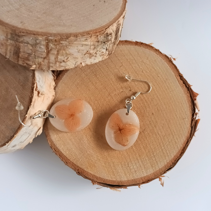 Boucles d'oreilles résine fleur séchée blanc transparent - Rondes botaniques ultra-légères - Bijou artisanal unique fait main