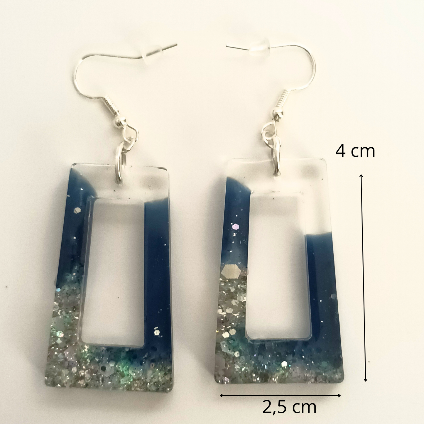 Boucles d'oreilles résine bleu nuit pailleté argenté - Rectangles cadre ultra-légers - Bijou artisanal unique fait main