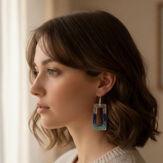 Boucles d'oreilles résine bleu nuit pailleté argenté - Rectangles cadre ultra-légers - Bijou artisanal unique fait main