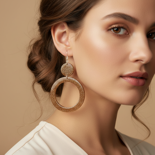 Boucles d'oreilles résine dorée pailletée - Bijou artisanal fait main