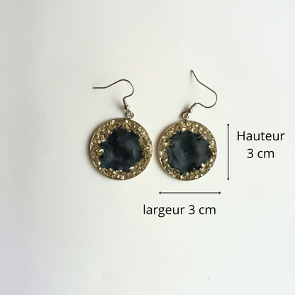 Boucles d'Oreilles Pendantes Résine Noire & Cristaux Argentés