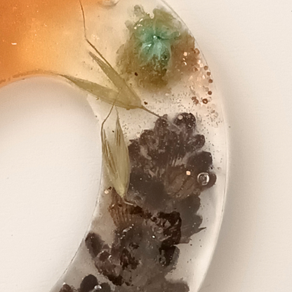 Boucles d'oreilles résine orange fleurs séchées lavande - Ovales botaniques ultra-légères - Bijou artisanal unique fait main