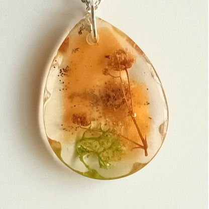 Collier pendentif résine fleurs séchées mousse - Nature transparent bronze doré - Bijou artisanal unique fait main