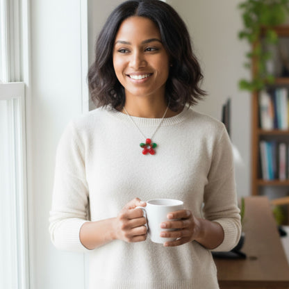 Collier pendentif résine fleur rouge vert cordon blanc - Forme fleur 5 pétales - Bijou artisanal unique fait main