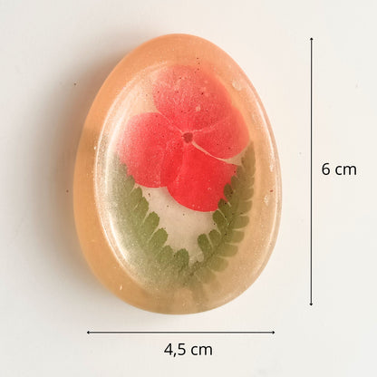 Galet de Sérénité - L'Instant Floral Éternel (Pétale et Fougère)