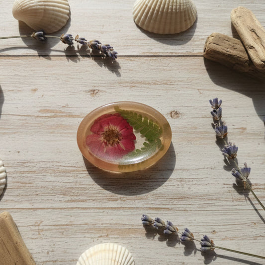 Galet de Sérénité - L'Instant Floral Éternel (Rouge Vif)