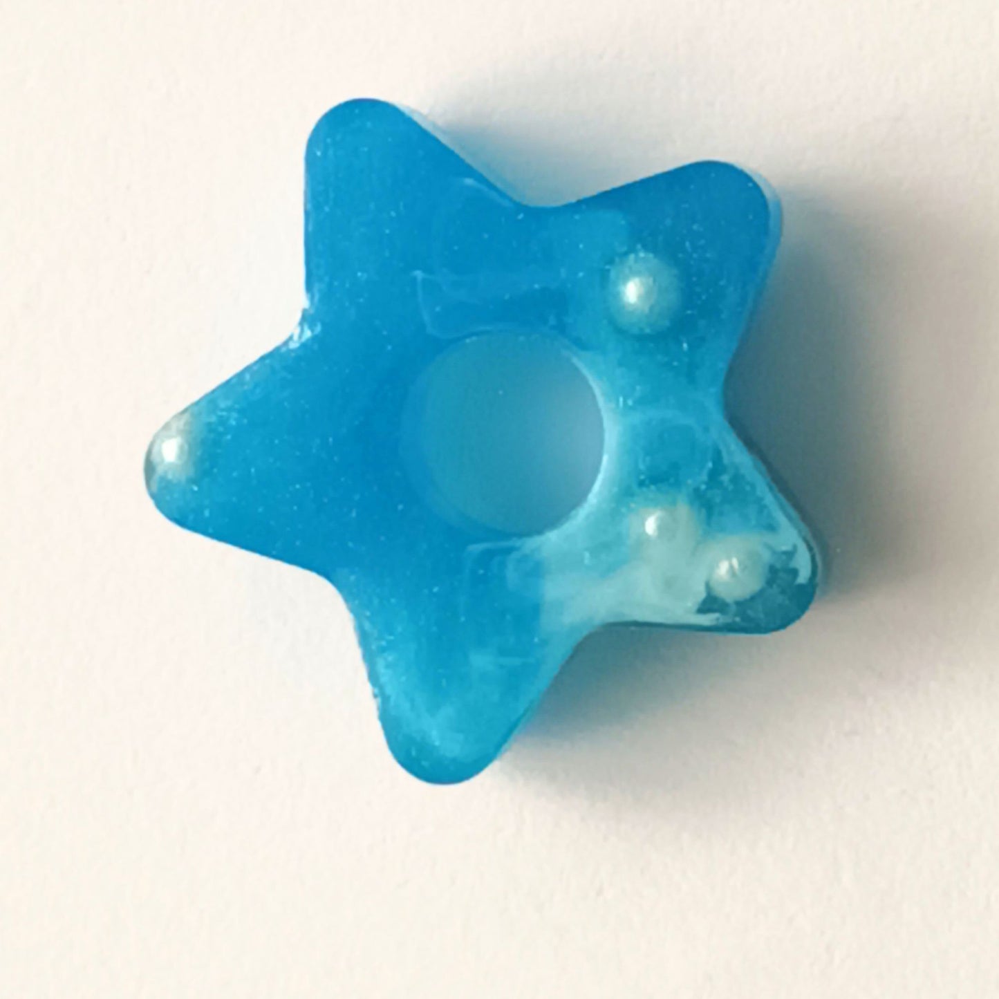 Lot 2 breloques résine étoiles bleu turquoise océan - Pendentifs DIY marins - Accessoires artisanaux uniques faits main