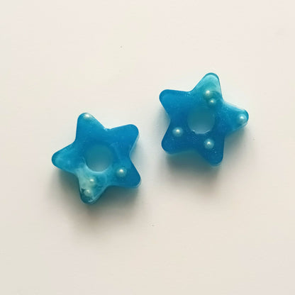 Lot 2 breloques résine étoiles bleu turquoise océan - Pendentifs DIY marins - Accessoires artisanaux uniques faits main