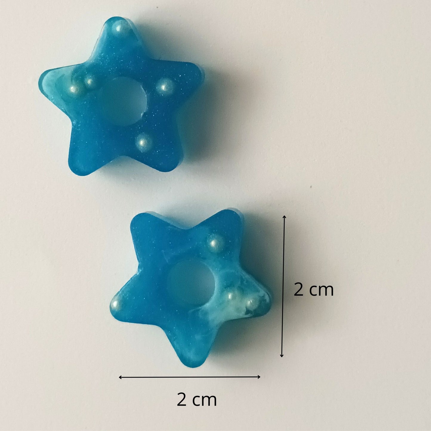 Lot 2 breloques résine étoiles bleu turquoise océan - Pendentifs DIY marins - Accessoires artisanaux uniques faits main