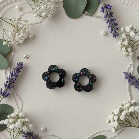 Lot 2 breloques résine fleurs noir pailleté multicolore - Pendentifs DIY floraux - Accessoires artisanaux uniques faits main