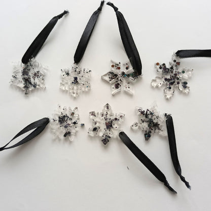 Lot de 7 Suspensions Flocon de Neige en Résine Transparente "Nuit Étoilée"