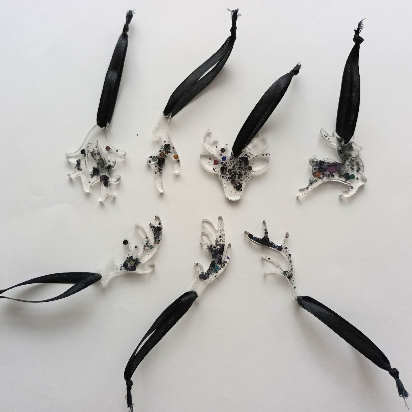 Lot de Suspensions Renne & Bois en Résine Transparente Paillettes