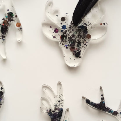 Lot de Suspensions Renne & Bois en Résine Transparente Paillettes