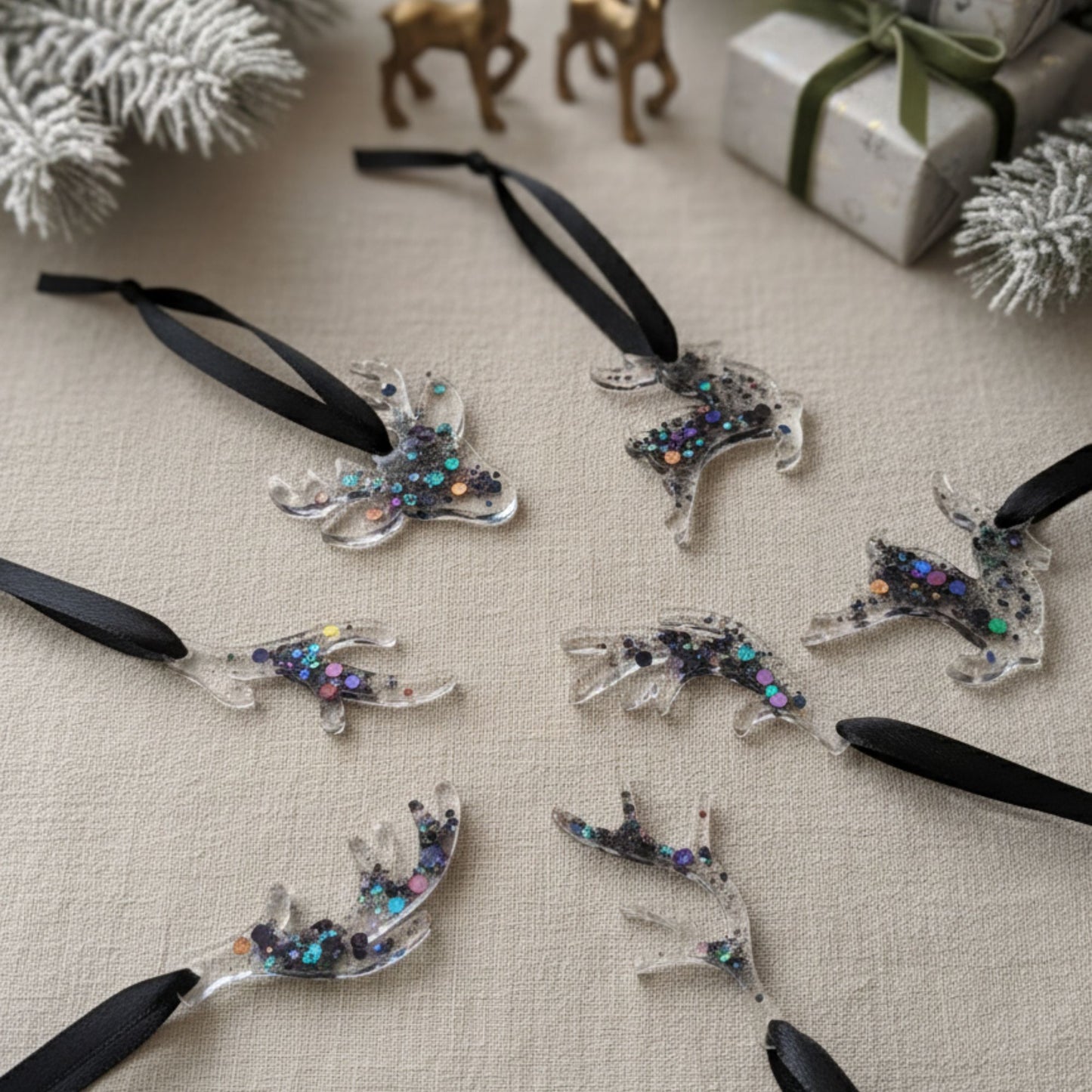 Lot de Suspensions Renne & Bois en Résine Transparente Paillettes