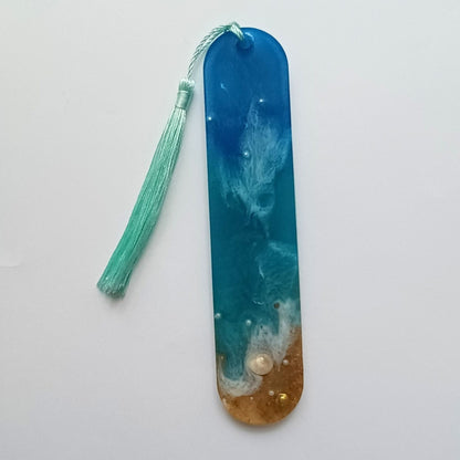 Marque-page résine dégradé bleu turquoise sable pailleté océan pompon turquoise - Rectangle plage mer - Accessoire artisanal unique fait main