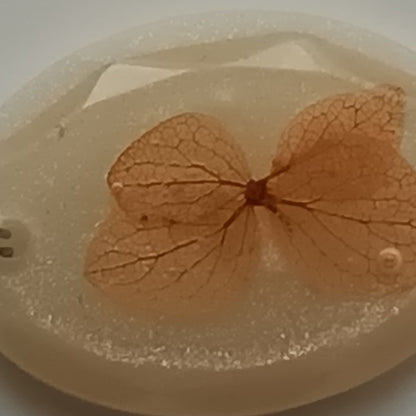 Collier pendentif résine fleur séchée nacré - Ovale mica nacré botanique - Bijou artisanal unique fait main