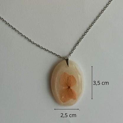 Collier pendentif résine fleur séchée nacré - Ovale mica nacré botanique - Bijou artisanal unique fait main