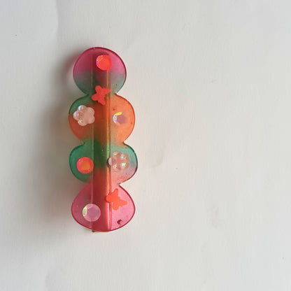 Pince à Cheveux Candy en Résine Multicolore et Inclusions Pailletées