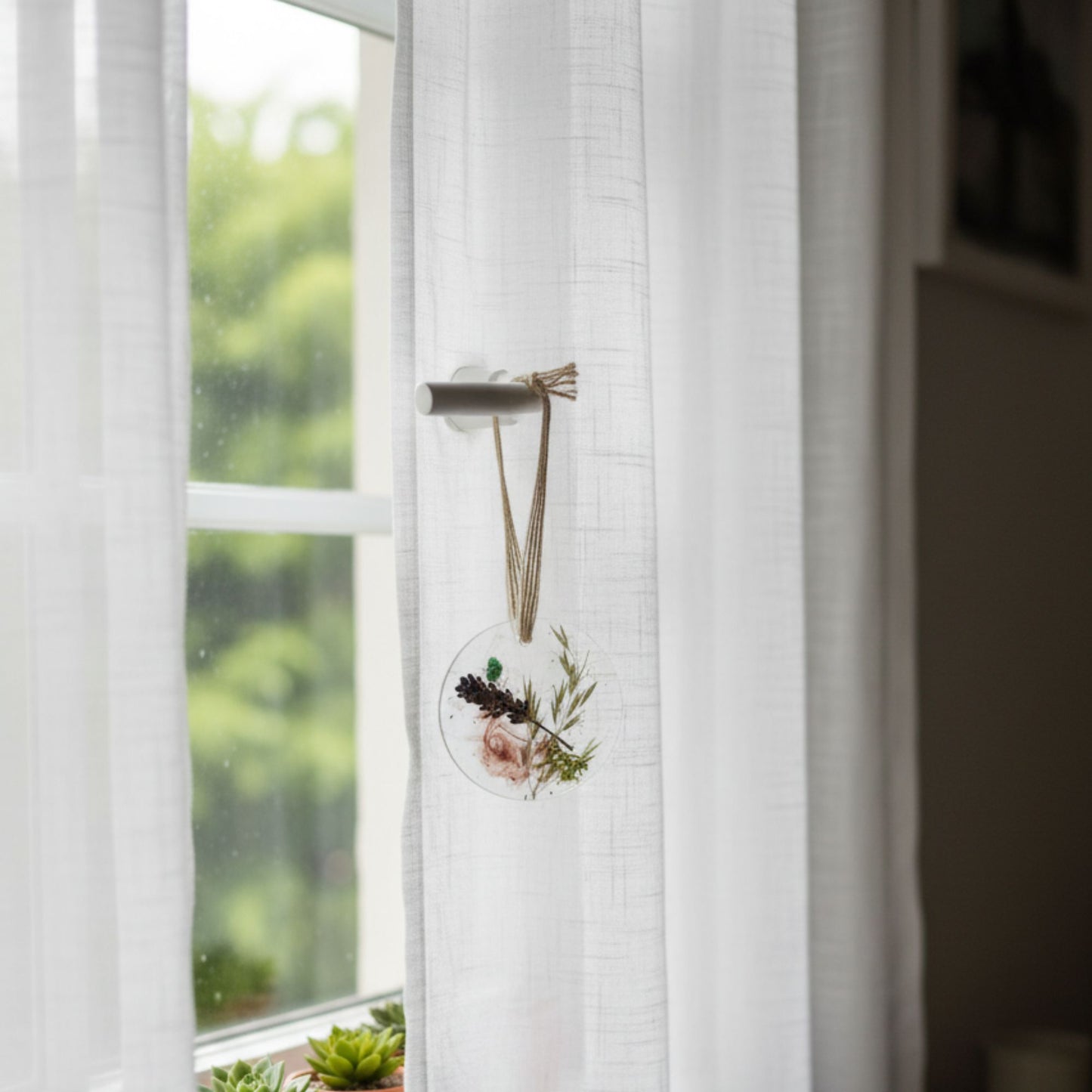 Suspension déco résine fleurs séchées nature - Rond transparent botanique 5cm - Décoration artisanale unique fait main