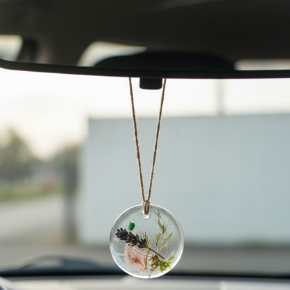 Suspension déco résine fleurs séchées nature - Rond transparent botanique 5cm - Décoration artisanale unique fait main