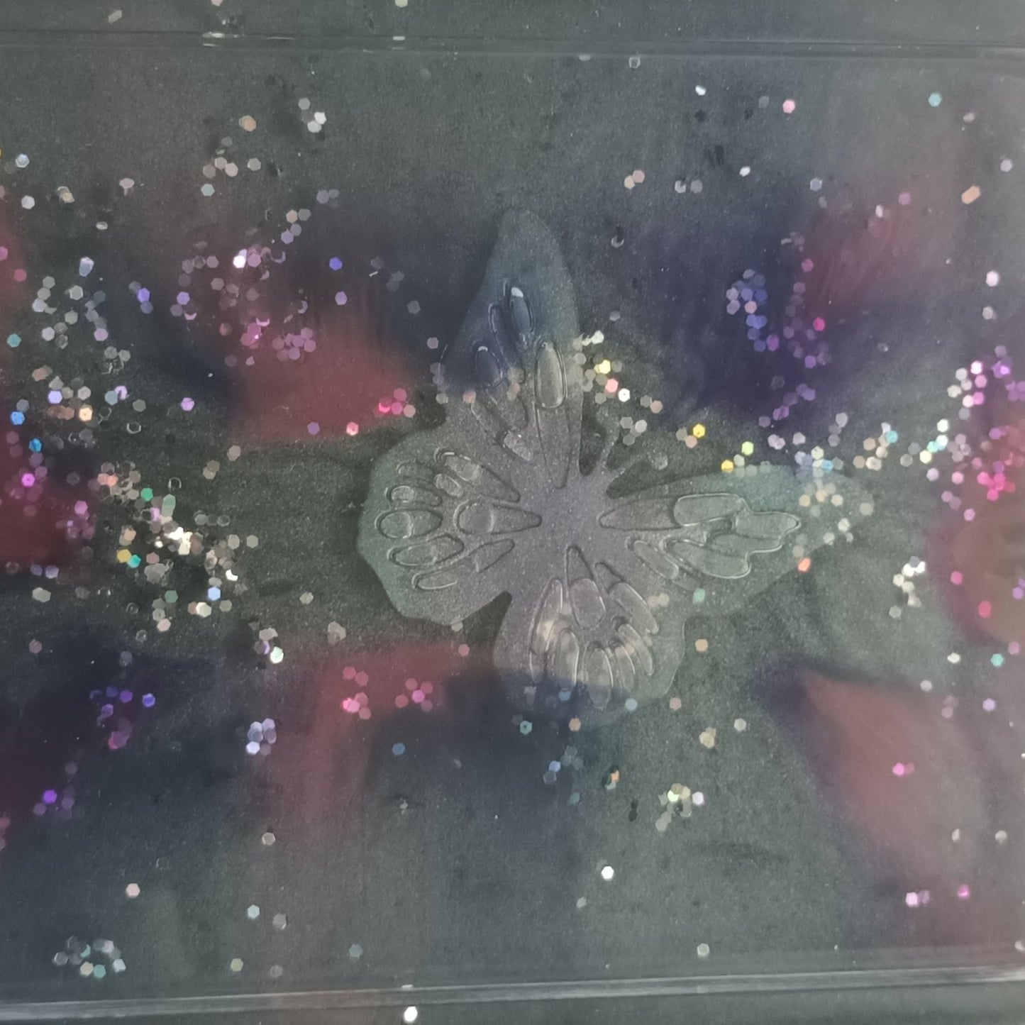 Vide-Poche Ovale en Résine Époxy – Décoration Papillon Gris Galaxie